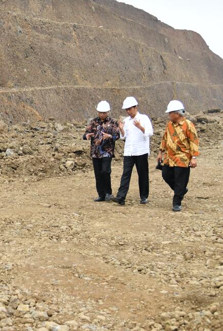Proyek Tol Solo-Surabaya Ditargetkan Selesai 2018 Proyek Tol Solo-Surabaya Ditargetkan Selesai 2018