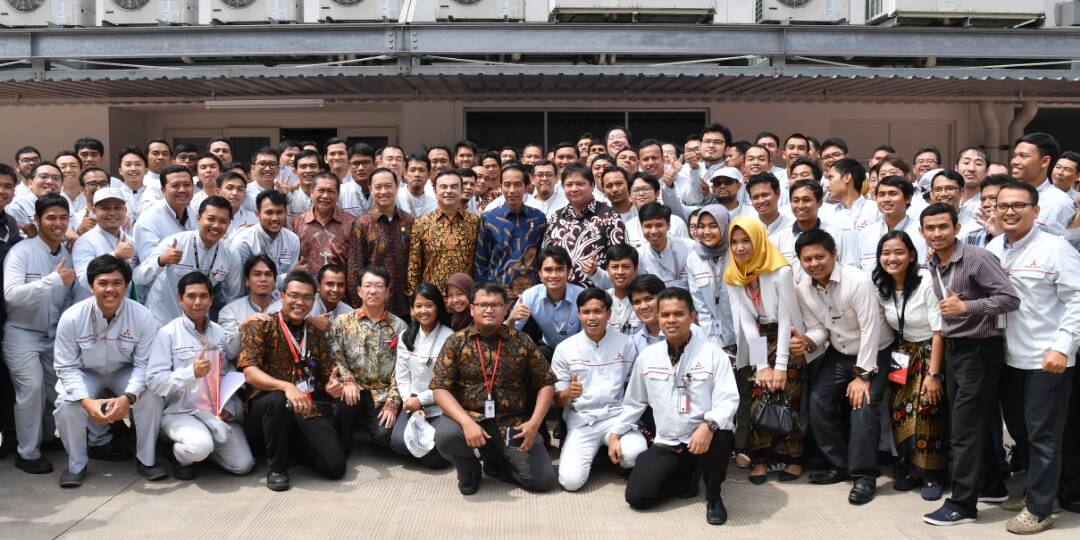 Presiden Ingatkan Investasi Industri Otomatif Harus Munculkan Alihteknologi