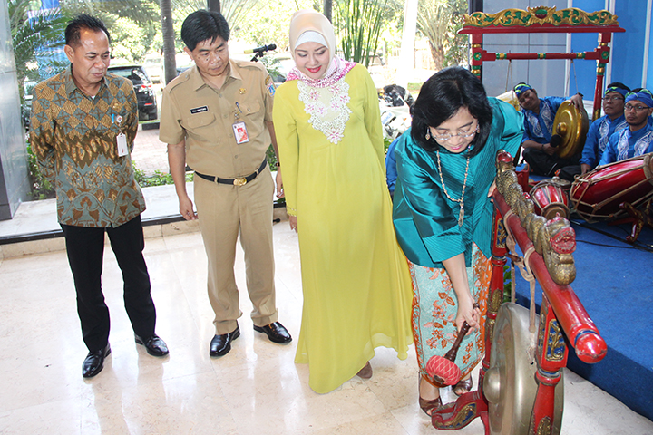 Kemenperin Dorong IKM Berani Tentukan Harga Produk Kemenperin Dorong IKM Berani Tentukan Harga Produk