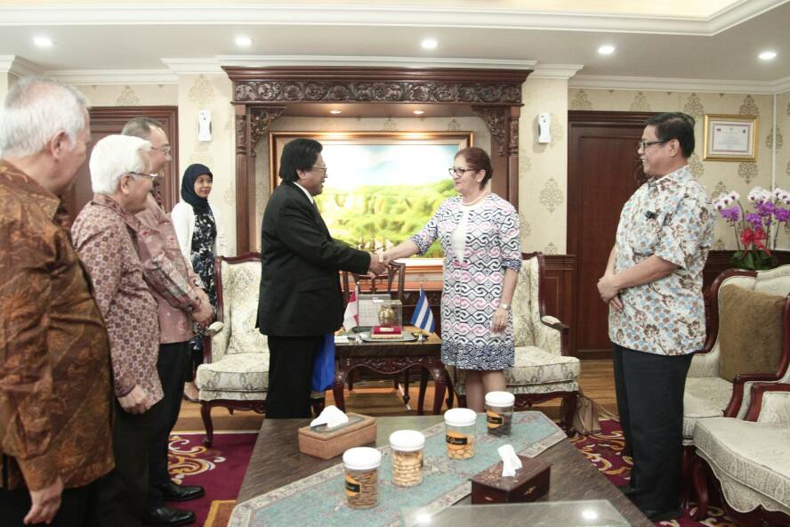 Ketua DPD RI Mendorong Penguatan dan Perluasan Kerjasama Bilateral Indonesia – Kuba Ketua DPD RI Mendorong Penguatan dan Perluasan Kerjasama Bilateral Indonesia – Kuba