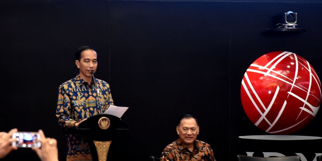 Ke Bursa Saham, Presiden Jokowi: Manfaatkan Momentum Kepercayaan Pasar