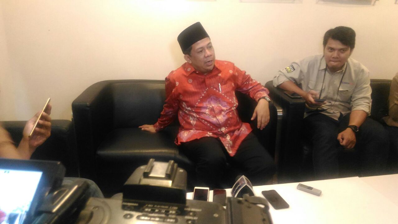 Fahri : Solidaritas Rakyat Terbangun Dari Lidah Pemimpin Fahri : Solidaritas Rakyat Terbangun Dari Lidah Pemimpin