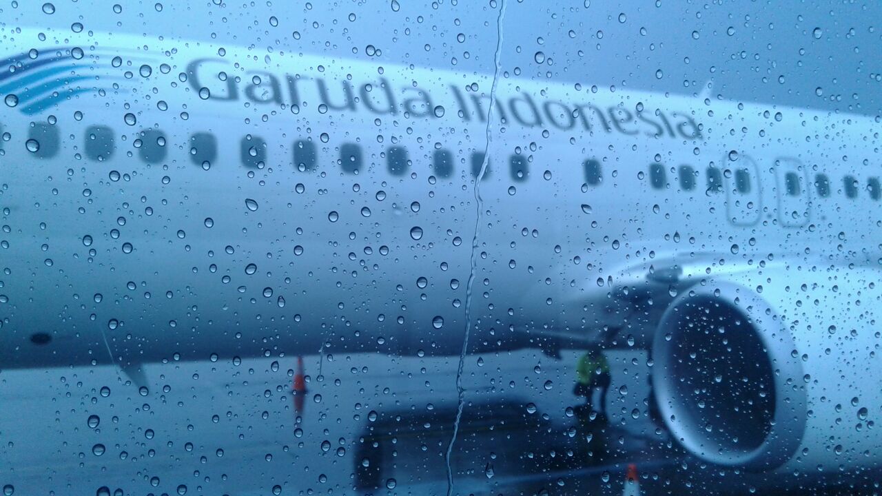 Cuaca Malang Buruk, Garuda Mendarat 2 Kali di Juanda Surabaya