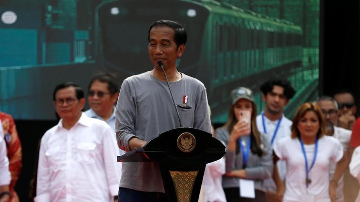 Setelah 34 Tahun, Presiden Jokowi Akhirnya Resmikan MRT Setelah 34 Tahun, Presiden Jokowi Akhirnya Resmikan MRT