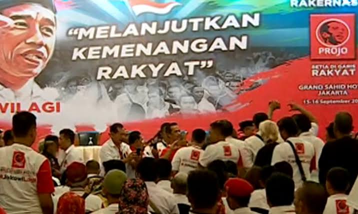 Relawan Jokowi Jadi Sumber Daya Kekuatan Politik Nasional Relawan Jokowi Jadi Sumber Daya Kekuatan Politik Nasional
