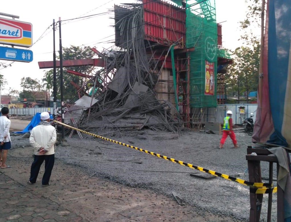 Evaluasi Tumpahan Cor Beton, MSJ Hentikan Sementara Tol BORR Seksi 3A Evaluasi Tumpahan Cor Beton, MSJ Hentikan Sementara Tol BORR Seksi 3A