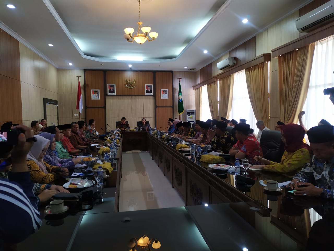 Gubernur Minta Dukungan DPD untuk Realisasi Dana Rehabilitasi dan Rekonstruksi Pasca Bencana Gubernur Minta Dukungan DPD untuk Realisasi Dana Rehabilitasi dan Rekonstruksi Pasca Bencana