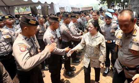 Semangati Personel TNI-Polri, Puan Minta Jaga Parlemen hingga Usai Pelantikan Presiden