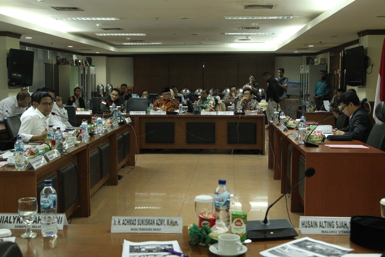 DPD: Pelaksanaan UU Desa Masih Tumpang Tindih DPD: Pelaksanaan UU Desa Masih Tumpang Tindih