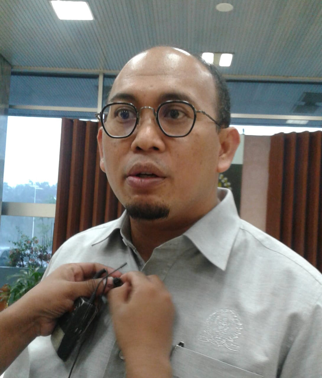 Bantah Maju Cagub Sumbar, Andre Janji akan Terus Kritisi Irwan Prayitno Bantah Maju Cagub Sumbar, Andre Janji akan Terus Kritisi Irwan Prayitno