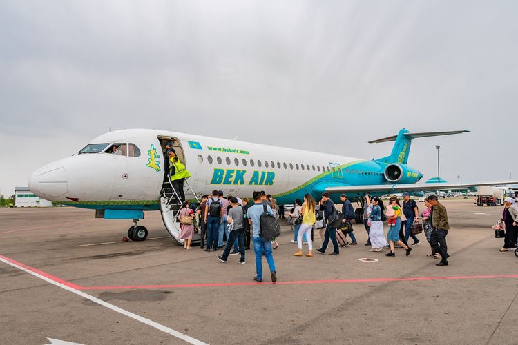 Angkut 100 Penumpang, Pesawat Bek Air Jatuh Di Kazakhstan