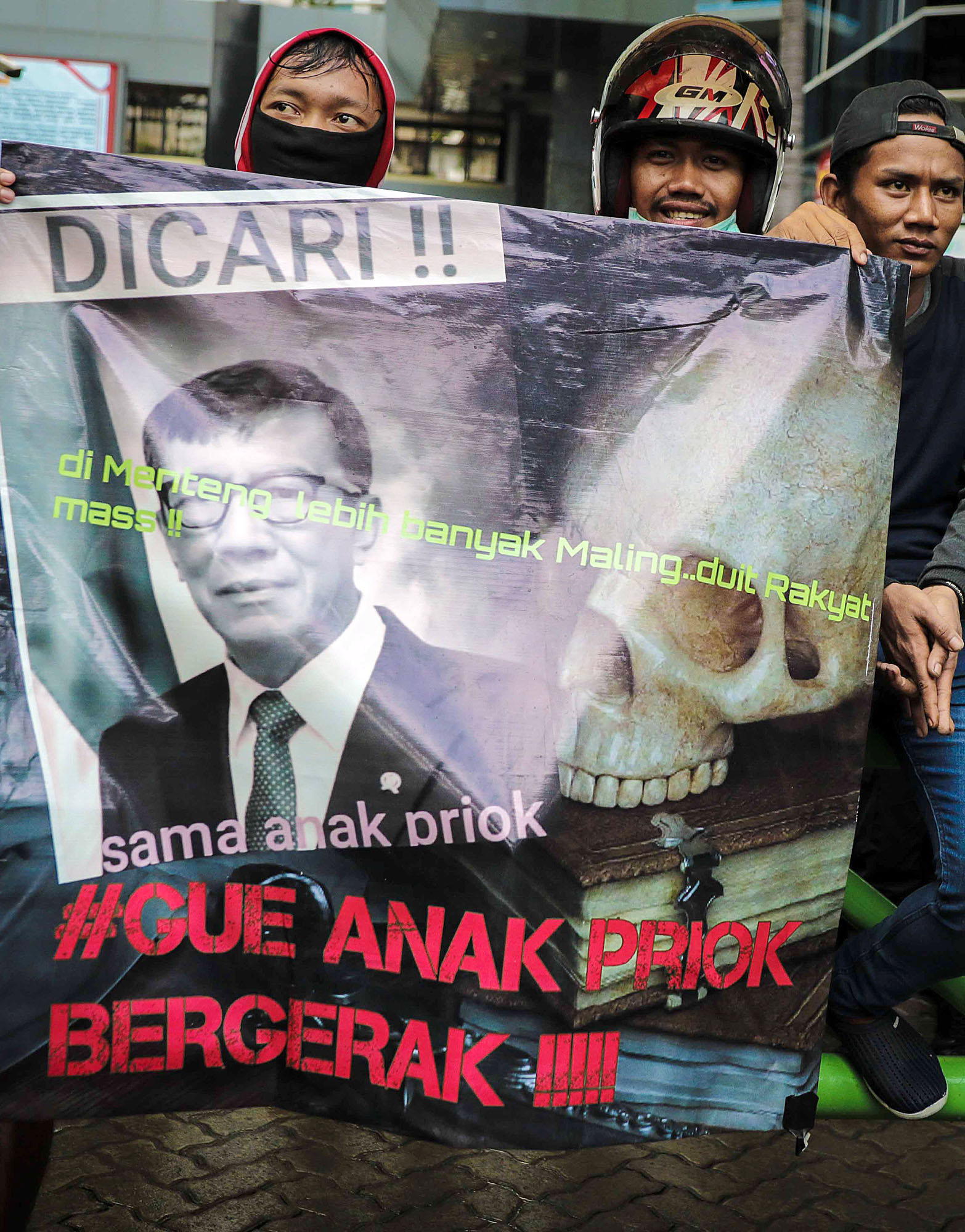 Warga Tanjung Priok Demo Menteri Yasonna