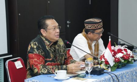 Pemerintah Diminta Keluarkan Travel Warning ke Cina