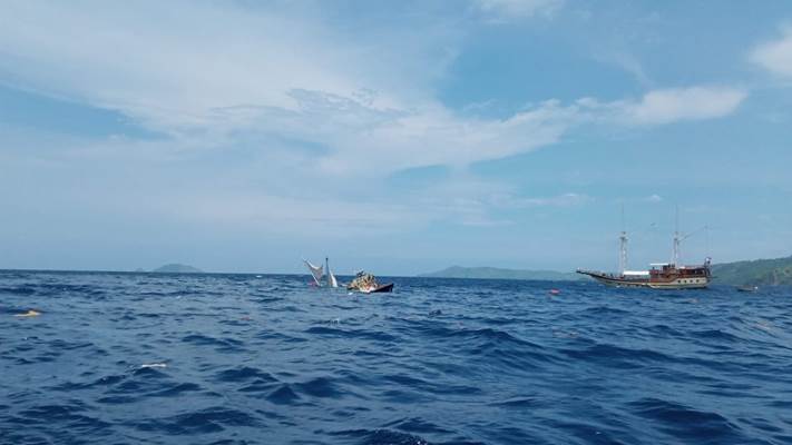 Kapal Wartawan Terbalik di Labuan Bajo, Ini Penjelasan Istana