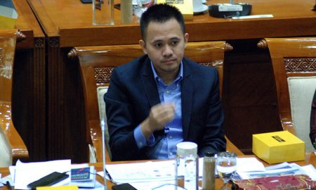 Berat Jadi Dirut Garuda, Mufti Anam Tantang Irfan Berani Mundur