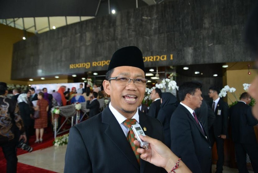 DPR Sebut Biaya Ibu Kota Baru Tak Bebani APBN DPR Sebut Biaya Ibu Kota Baru Tak Bebani APBN
