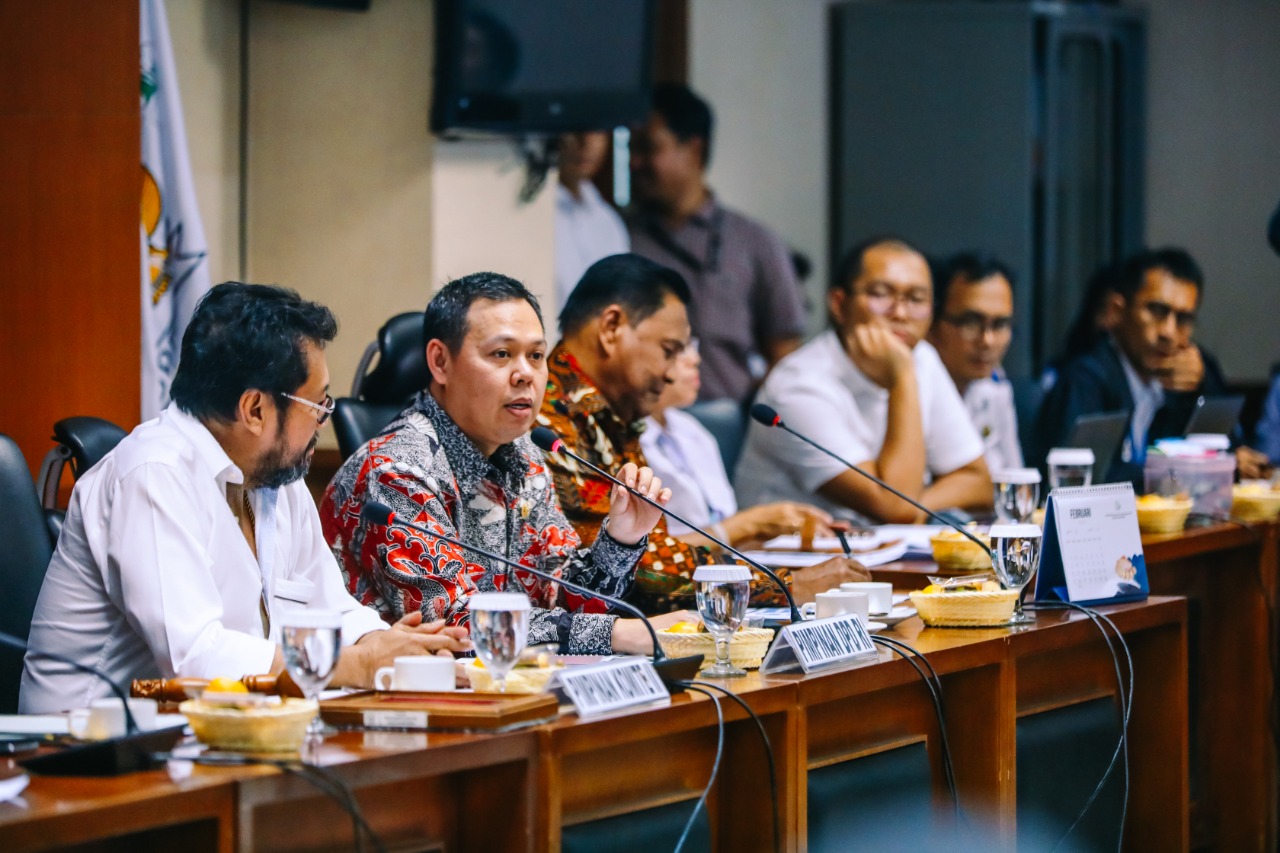 Komite II DPD RI Dorong Kementerian Perhubungan Selesaikan Program Kerja Prioritas 2020 Komite II DPD RI Dorong Kementerian Perhubungan Selesaikan Program Kerja Prioritas 2020