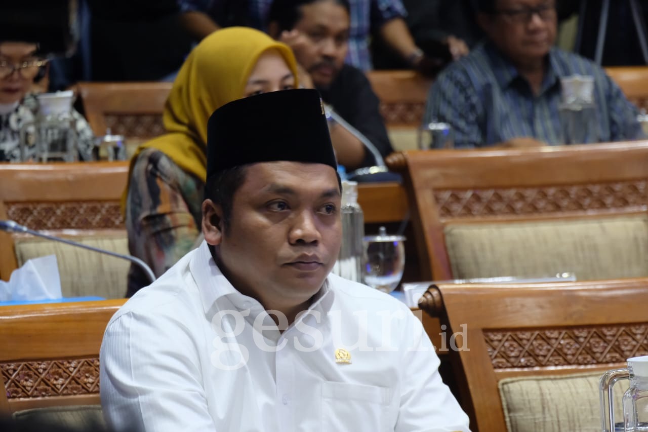 DPR Minta Kepala Desa Bergerak Jaga Wilayahnya dari Corona DPR Minta Kepala Desa Bergerak Jaga Wilayahnya dari Corona