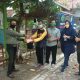 Bacalon Bupati Blora Bagikan APD ke Warga