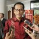 Dicopot Erick Dari Komut Pelindo I, Refly Harun: Izin Mau Jadi Peniup "Peluit" Dicopot Erick Dari Komut Pelindo I, Refly Harun: Izin Mau Jadi Peniup "Peluit"
