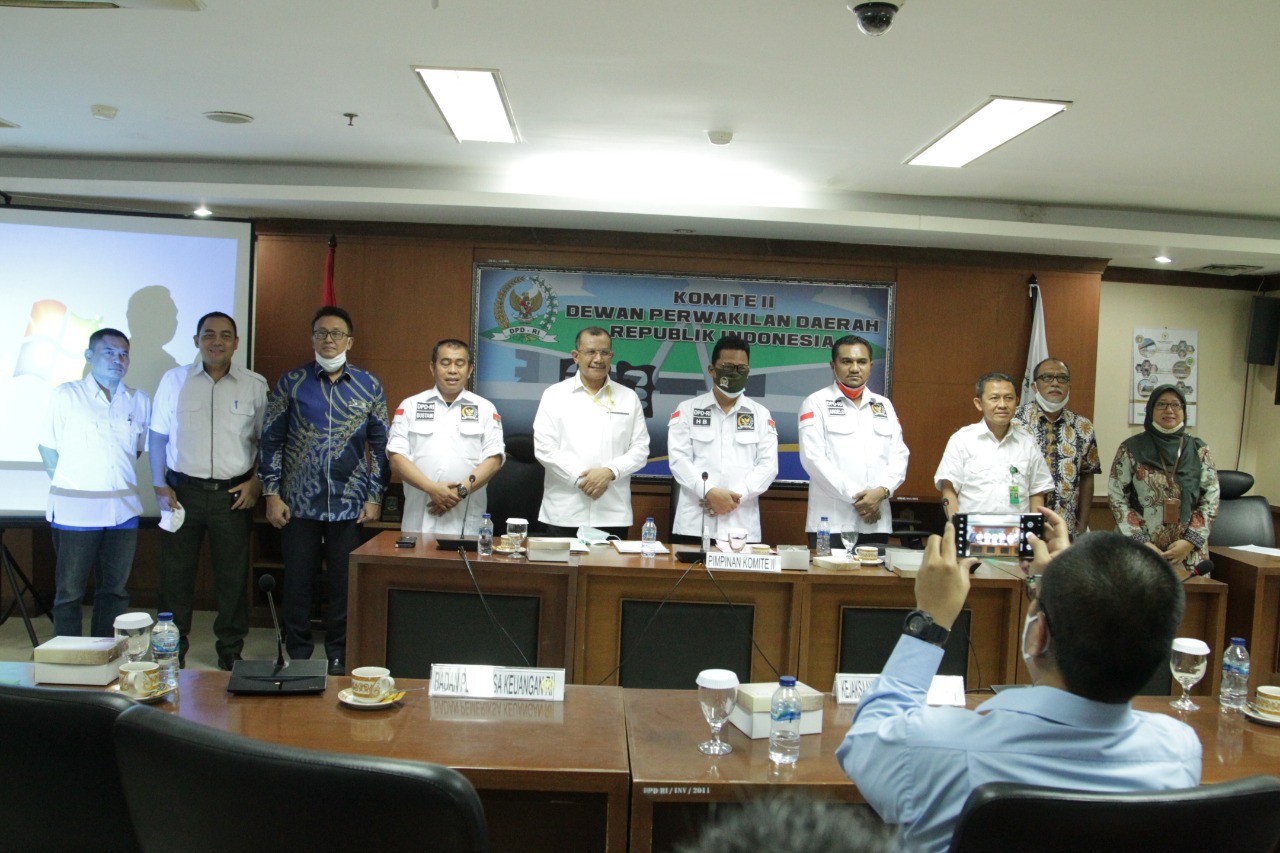 DPD RI Menjembatani Konflik PT Inhutani V dengan PT PML DPD RI Menjembatani Konflik PT Inhutani V dengan PT PML