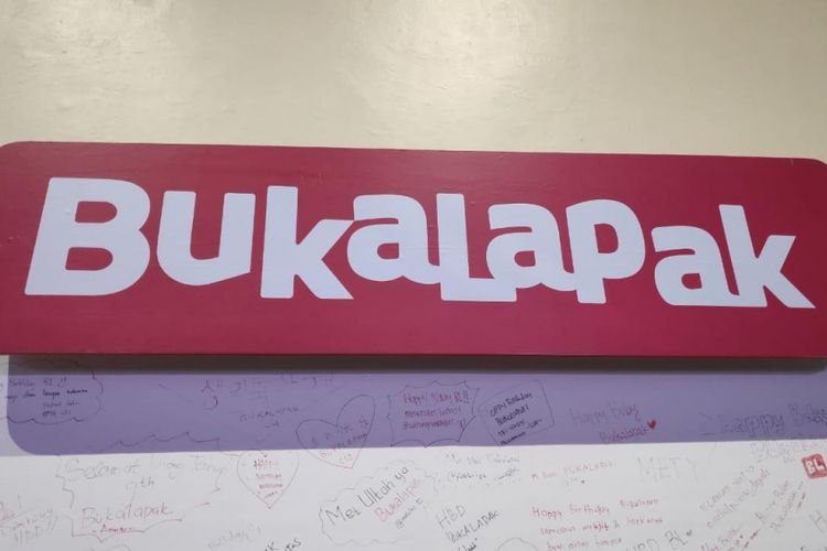 Terobosan, Bayar Pajak Motor-Mobil Bisa Via Bukalapak Terobosan, Bayar Pajak Motor-Mobil Bisa Via Bukalapak
