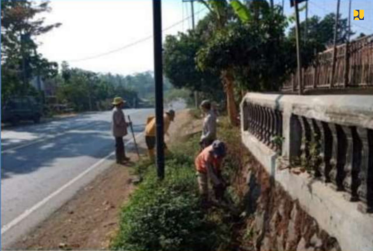 Mantapkan Jalur Pansela, PUPR Preservasi Ruas Nagreg-Rajapolah Lewat Skema PKT Mantapkan Jalur Pansela, PUPR Preservasi Ruas Nagreg-Rajapolah Lewat Skema PKT