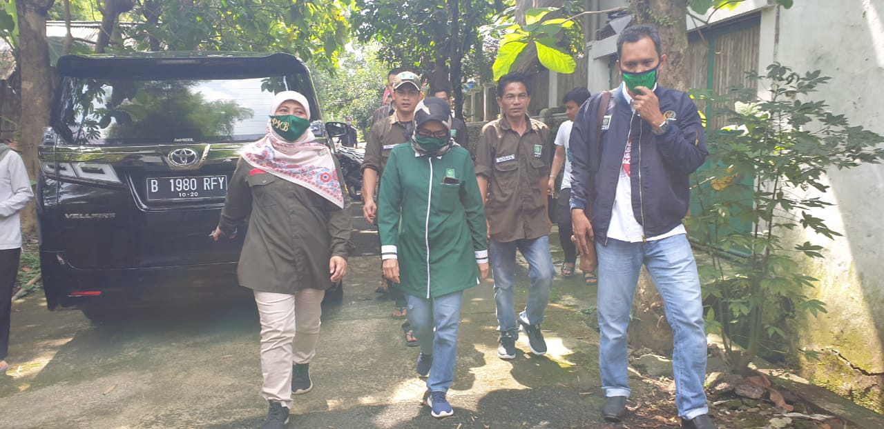 Ketua Kapoksi PKB Tinjau Langsung Bantuan Rumah Swadaya Di Bogor