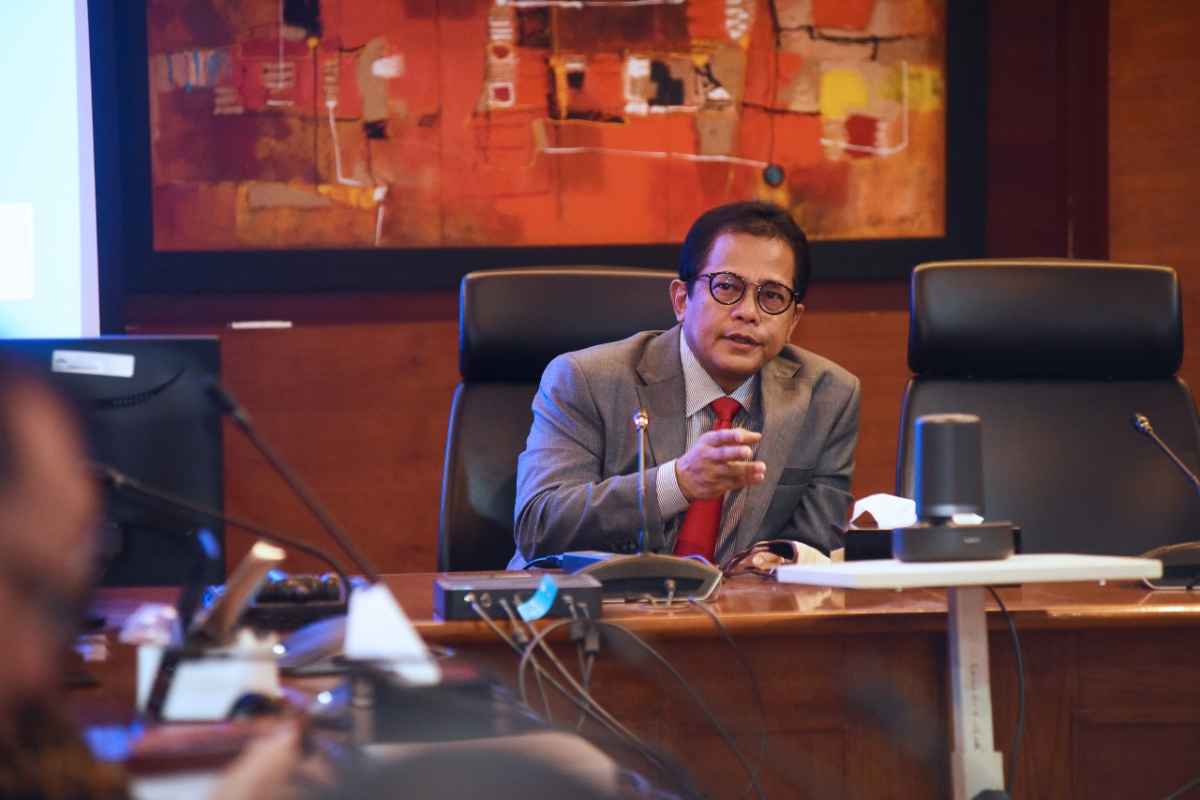 Raih Doktor IPB, Indra Iskandar Siap Wujudkan Parlemen Modern Lewat Teknologi IT Raih Doktor IPB, Indra Iskandar Siap Wujudkan Parlemen Modern Lewat Teknologi IT