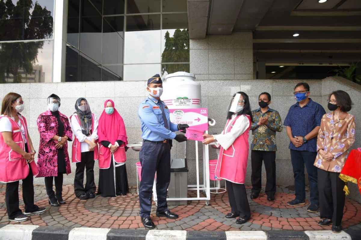 PIA DPR RI Gelar Baksos Lawan Covid-19 di Lingkungan Gedung DPR RI PIA DPR RI Gelar Baksos Lawan Covid-19 di Lingkungan Gedung DPR RI