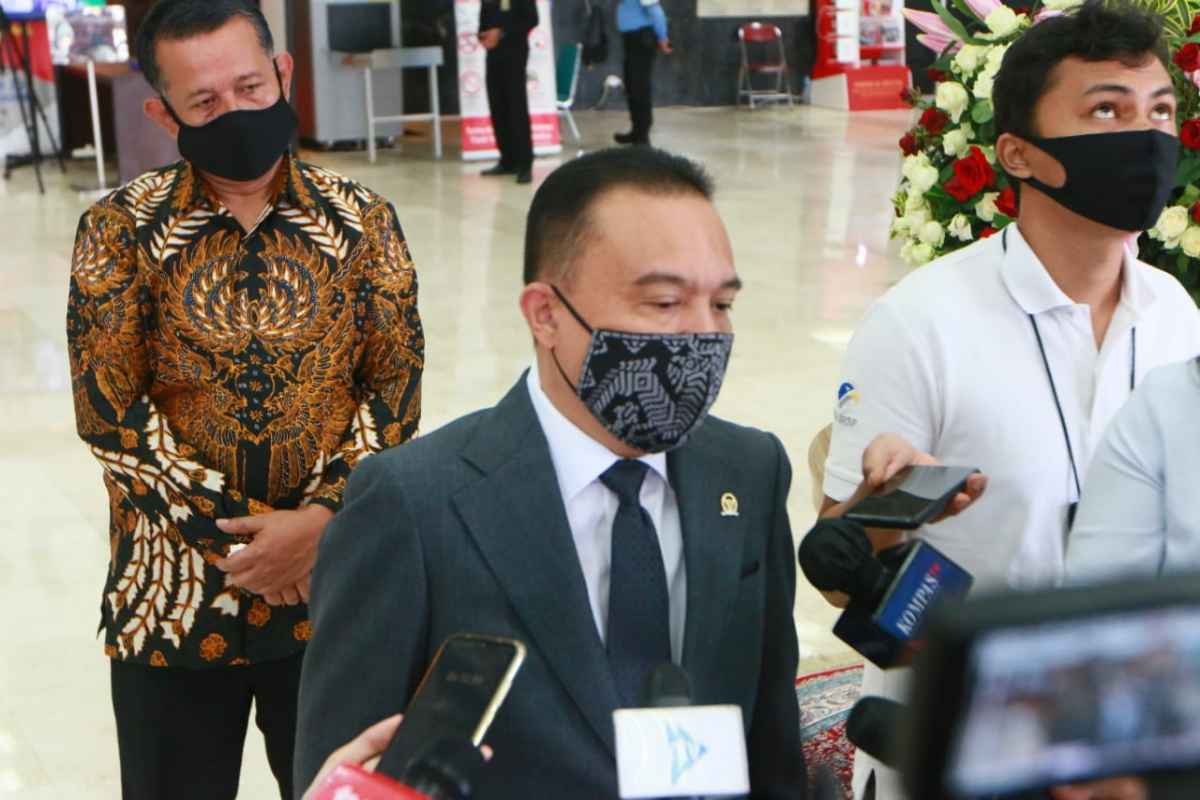KTP WNI Di Markas ISIS, DPR Minta Semua Waspadai Terorisme KTP WNI Di Markas ISIS, DPR Minta Semua Waspadai Terorisme
