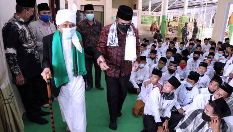 Menag RI Kondisinya Baik Setelah Terkonfirmasi Positif Covid-19, Menag RI Kondisinya Baik Setelah Terkonfirmasi Positif Covid-19,