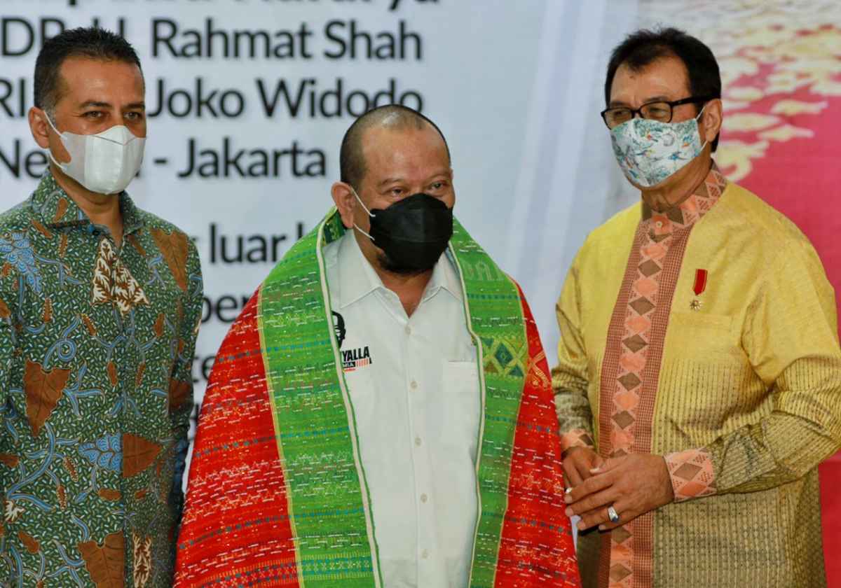 Terima Bintang Jasa, Rahmat Shah Berterima Kasih pada Ketua DPD RI