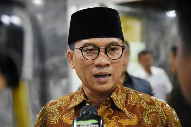 DPR Apresiasi Menag yang Anulir Pemotongan Dana BOS Madrasah DPR Apresiasi Menag yang Anulir Pemotongan Dana BOS Madrasah