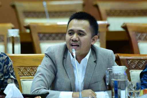 Peran BUMN Farmasi Disorot, Mufti Anam Minta Harga Remdisivir Turun Peran BUMN Farmasi Disorot, Mufti Anam Minta Harga Remdisivir Turun