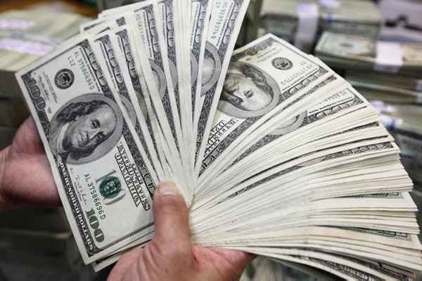 Rupiah Menguat Pasca Pengesahan UU Ciptaker? Rupiah Menguat Pasca Pengesahan UU Ciptaker?