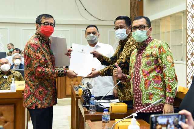 Baleg DPR Tunda Pengesahan Prolegnas Prioritas 2021 Baleg DPR Tunda Pengesahan Prolegnas Prioritas 2021