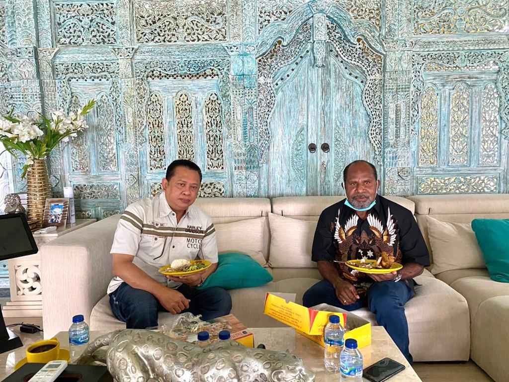 Ketua MPR Apresiasi Persiapan Venue PON XX 2021 Sudah 80 Persen Ketua MPR Apresiasi Persiapan Venue PON XX 2021 Sudah 80 Persen