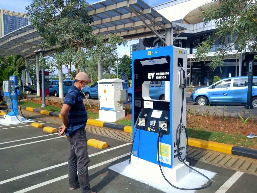 Genjot Mobil Listrik, Rest Area Tol Trans Sumatera Dipasangi SPKLU Genjot Mobil Listrik, Rest Area Tol Trans Sumatera Dipasangi SPKLU