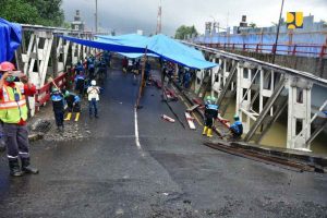 Wijaya Karya Diberi Target Tuntaskan Jembatan Rembun Selesai 45 Hari Wijaya Karya Diberi Target Tuntaskan Jembatan Rembun Selesai 45 Hari