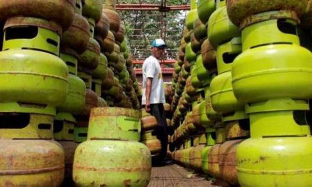 Subsidi LPG Capai Rp54, Kok Masih Ada Rakyat Masak Pakai Kayu Bakar?