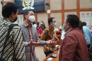 Ditekan DPR, Mendag Janji Takkan Impor Beras Saat Panen Ditekan DPR, Mendag Janji Takkan Impor Beras Saat Panen