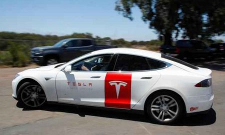 Raksasa Mobil Dunia Bangun Pabrik Baterai untuk Kalahkan Tesla