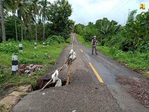 PUPR Lakukan Sejumlah Langkah Tanggap Darurat Bencana Banjir NTT dan NTB PUPR Lakukan Sejumlah Langkah Tanggap Darurat Bencana Banjir NTT dan NTB