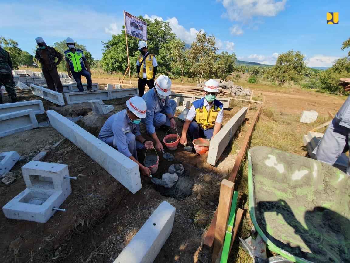 Hingga 2022, PUPR: Anggaran PUPR: Dana Pembangunan Huntap NTT Capai Rp338 Miliar
