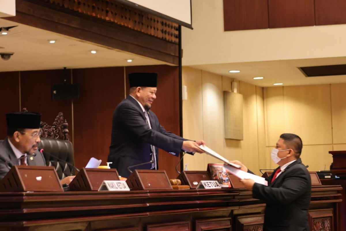 Pansus Disahkan, LaNyalla: DPD RI Siap Perjuangkan Guru Honorer Pansus Disahkan, LaNyalla: DPD RI Siap Perjuangkan Guru Honorer