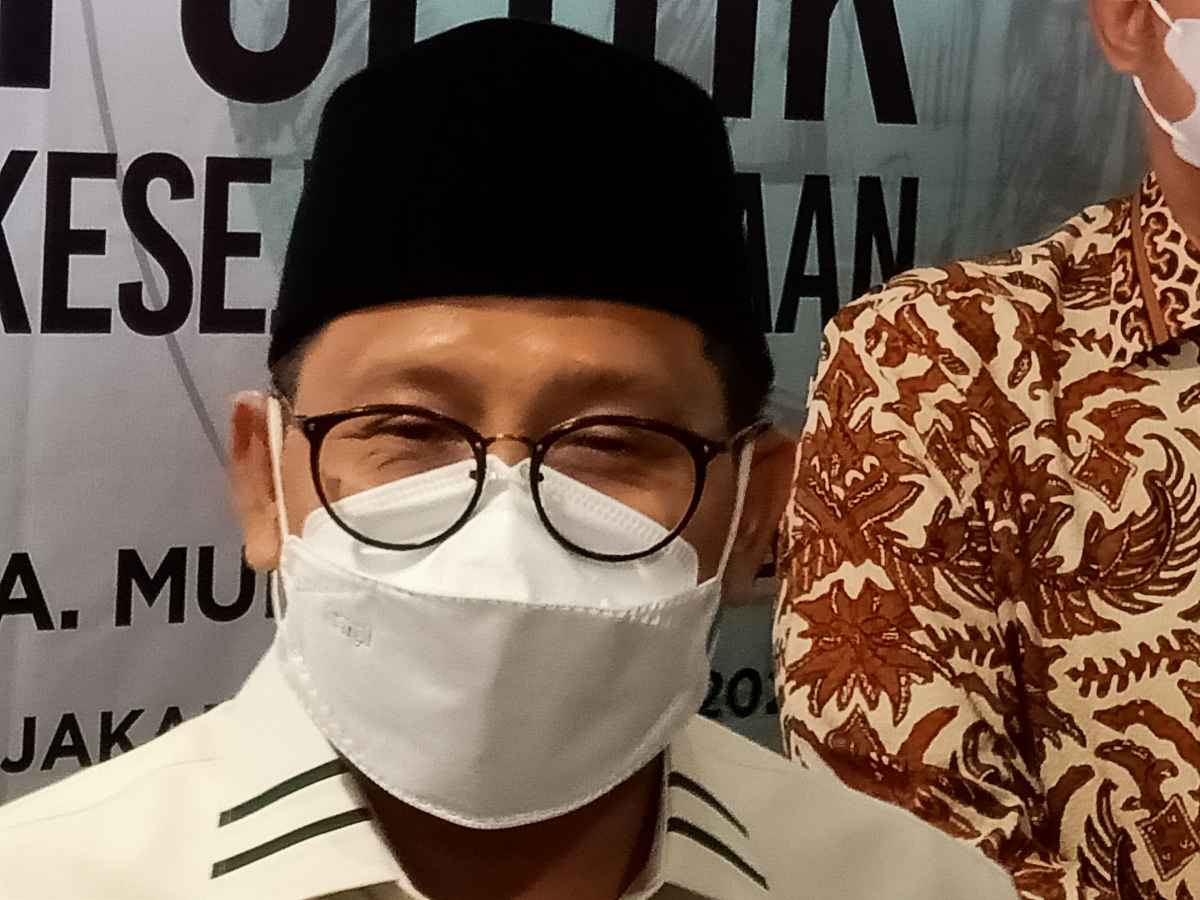 85 WNA Cina Masuk RI, Gus AMI: Ironis Ditengah Larangan Mudik 85 WNA Cina Masuk RI, Gus AMI: Ironis Ditengah Larangan Mudik