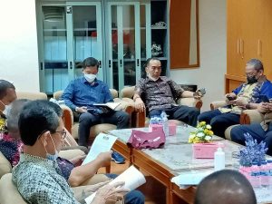 Jumlah TKA Tak Up Date, Melkiades: Dua Kementerian Berpotensi Rugikan Negara