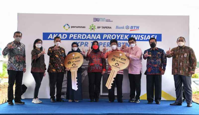 BTN Serahkan Kunci Rumah Untuk ASN Lampung