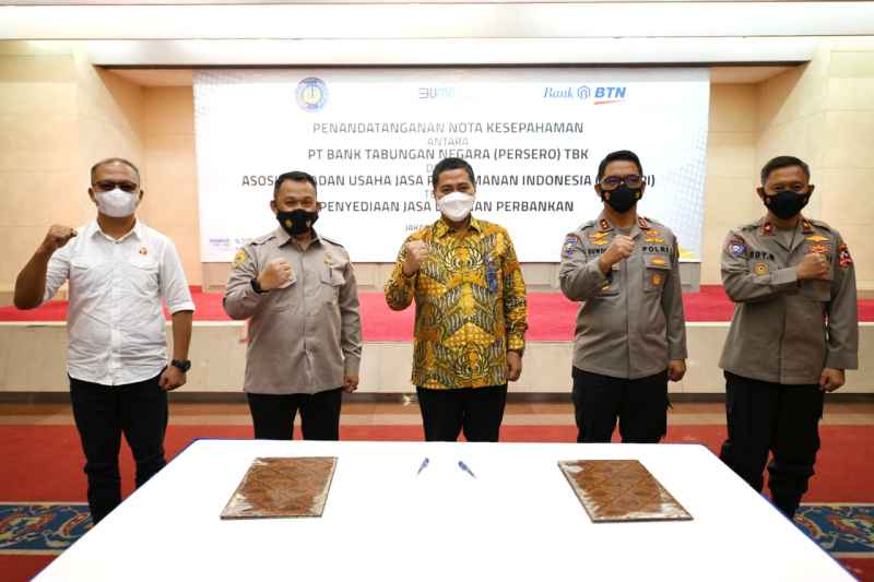 Jutaan SATPAM Kini Bisa Punya Rumah Melalui BTN Jutaan SATPAM Kini Bisa Punya Rumah Melalui BTN
